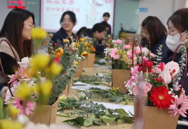 三八女生节 | 以花之名，赴一场春日之约